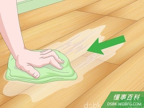 Step 7 擦去多余的木缝填料。
