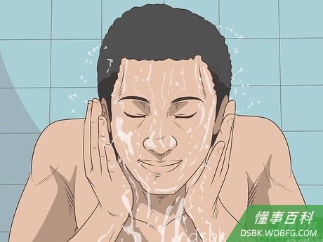Step 2 每天用微温的水和温和洁面乳洗脸两次。...