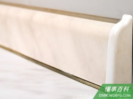 Step 2 使用夹式台面护角。