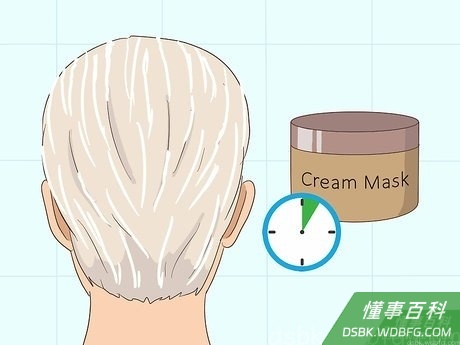 Step 2 每洗两次头发，就做一次深层护理。