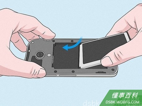 Step 7 把手机电池装回手机，看看能否开机。