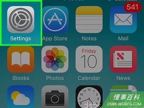 Step 2 另一种方法是，可以找出iPod touch界面中的"设置"应用。