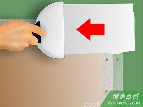 Step 8 在接合处以及和暴露的螺钉头处，涂抹一层薄薄的石膏板复合剂。