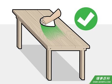 Step 3 清洗桌子，去除垃圾。