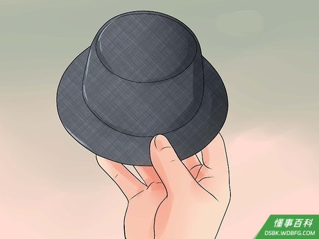 Step 2 做一顶迷你礼帽。