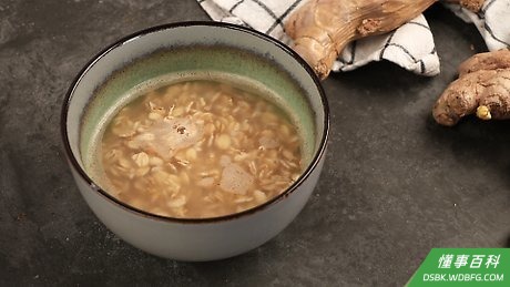 Step 4 等麦片粥冷却后才吃。