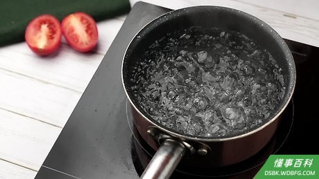 Step 1 拿一大壶水来煮。
