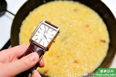Step 6 再焖上8-10分钟，这时锅里应该已经没有多余的汤汁了。