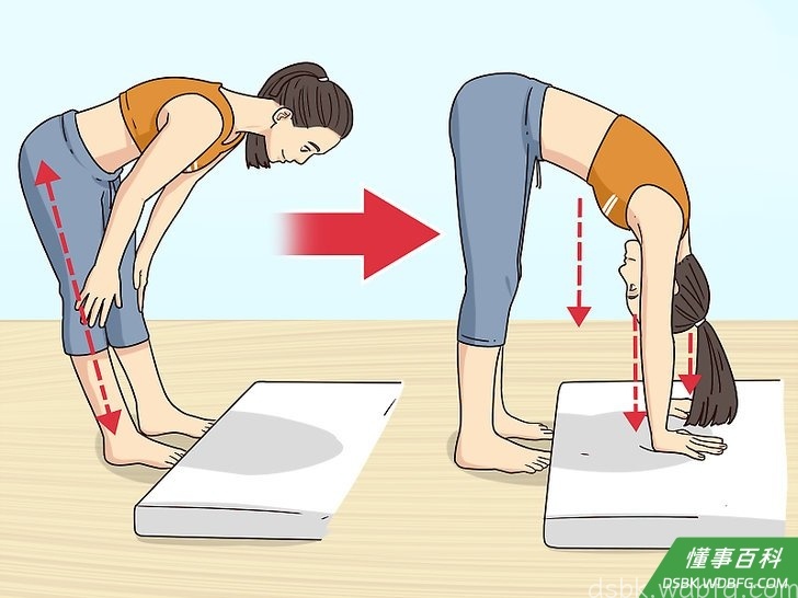 Step 2 俯身进入翻滚动作。