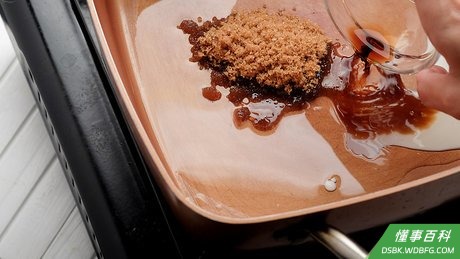 Step 8 把它们切成酥条。