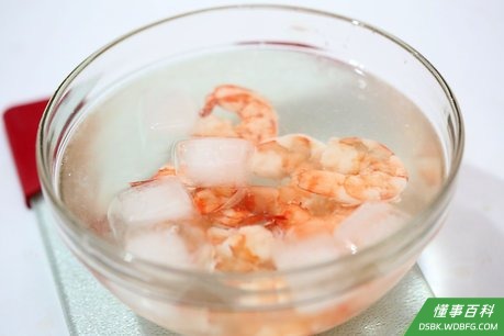 Step 5 转移到冰水中冷藏。