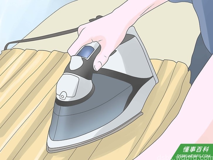 Step 5 将褶子烫平。