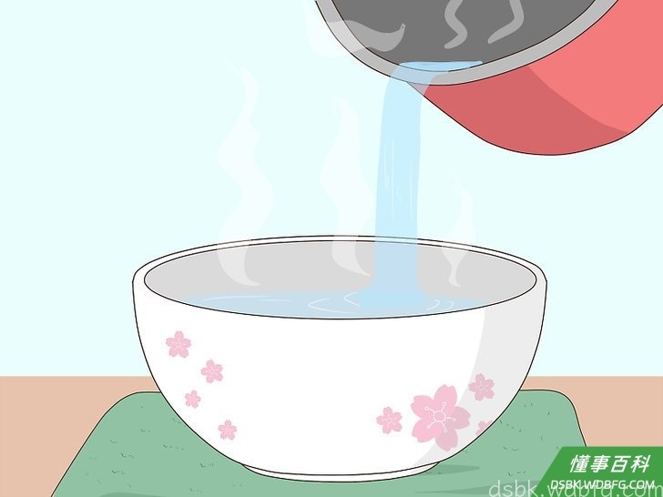 Step 3 把烧沸的水倒入脸盆。