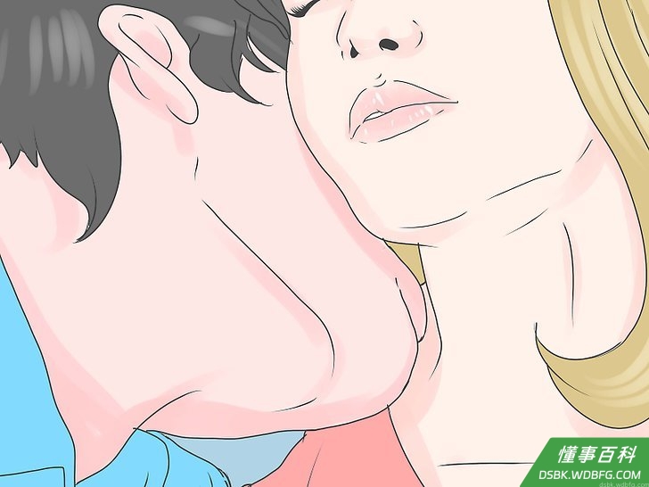 Step 3 轻咬、轻吸她的颈部。
