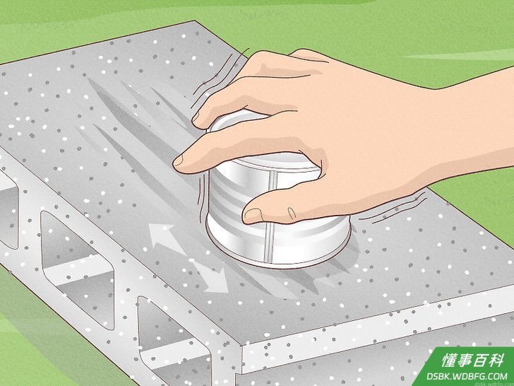 Step 3 在石块上来回摩擦。