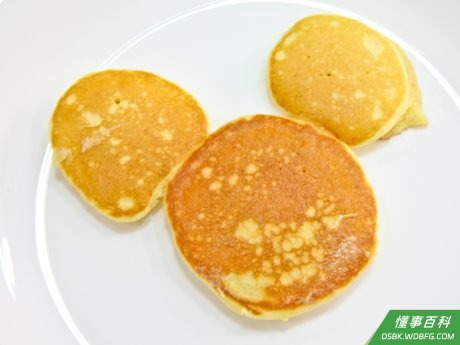 Step 7 做米奇煎饼。