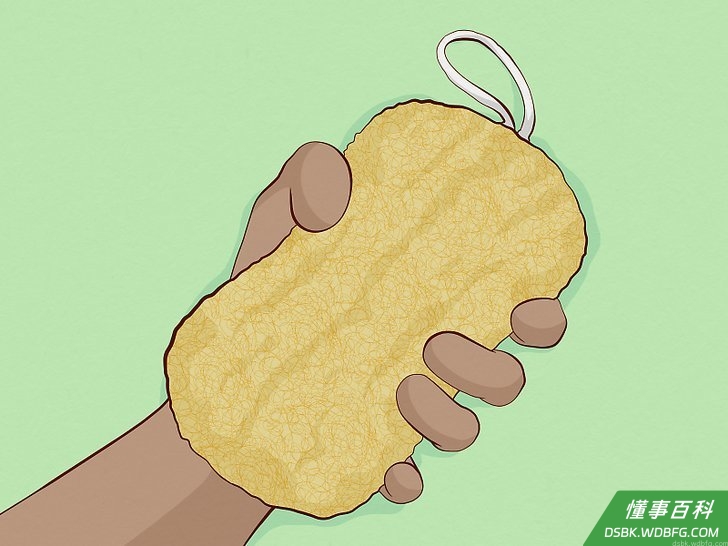 Step 3 用丝瓜络或沐浴球。