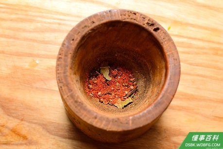 Step 6 减少药草和调料的使用量。