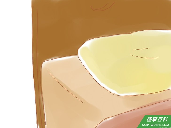 Step 6 将精油洒在软垫和枕头上。