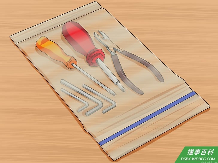 Step 4 开始拆卸比较大的物品。
