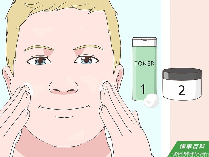 Step 5 涂紧肤水和保湿乳。