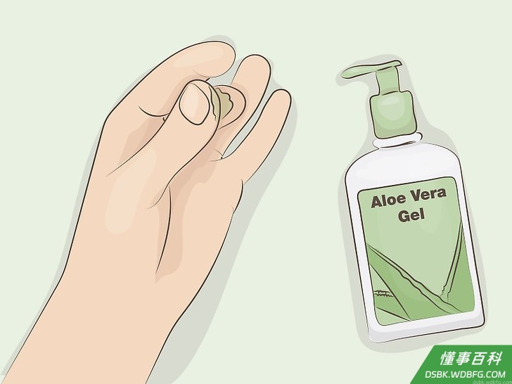 Step 1 用中指取少量的芦荟胶，来回摩擦大拇指和中指，抹匀并加热芦荟胶。