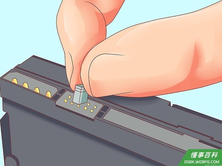 Step 4 关闭台式电脑，拔下电源插头，打开机箱。