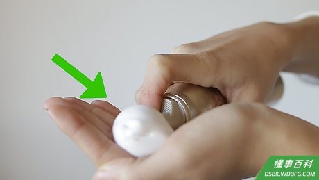 Step 3 用造型产品。