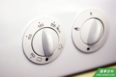 Step 1 烤箱预热至170℃。