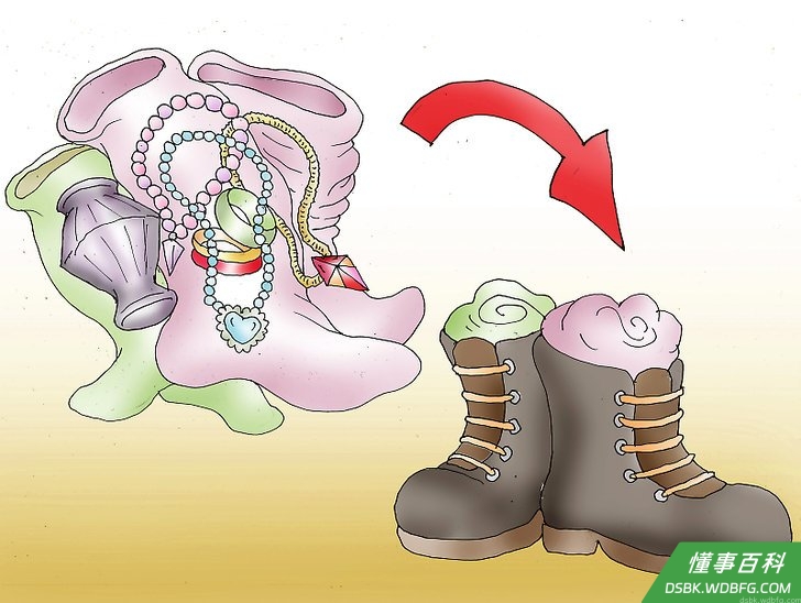 Step 8 把易碎的东西，比如珠宝或玻璃，包在袜子里，再卷起来放在行李中的鞋子里。