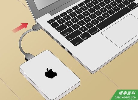 Step 1 将外接硬盘连接到Mac OS X电脑。