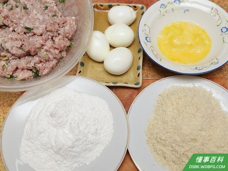 Step 5 把材料摆好。