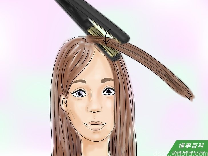 Step 7 用力握紧卷发器,这样卷发板能紧紧地夹住头发。