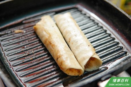 Step 13 你可以用不同的材料做不同的蛋饼。