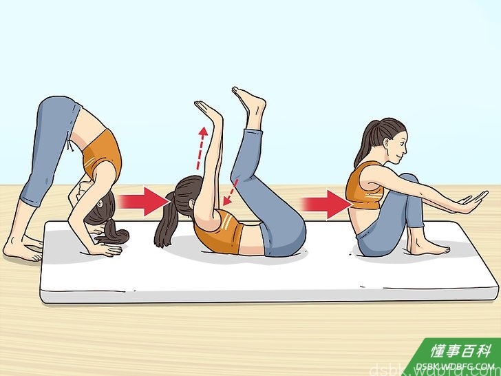 Step 4 向前滚动,背部触地。